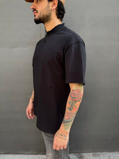T-shirt ripped